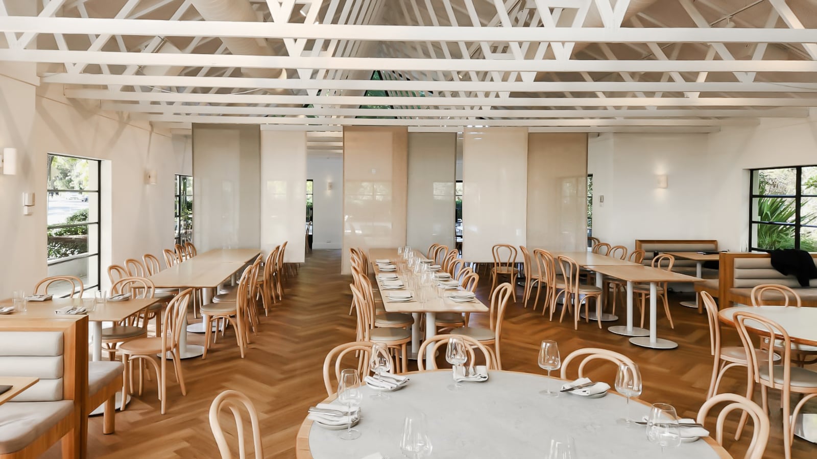 Abaca by Maurice Kain.jpg